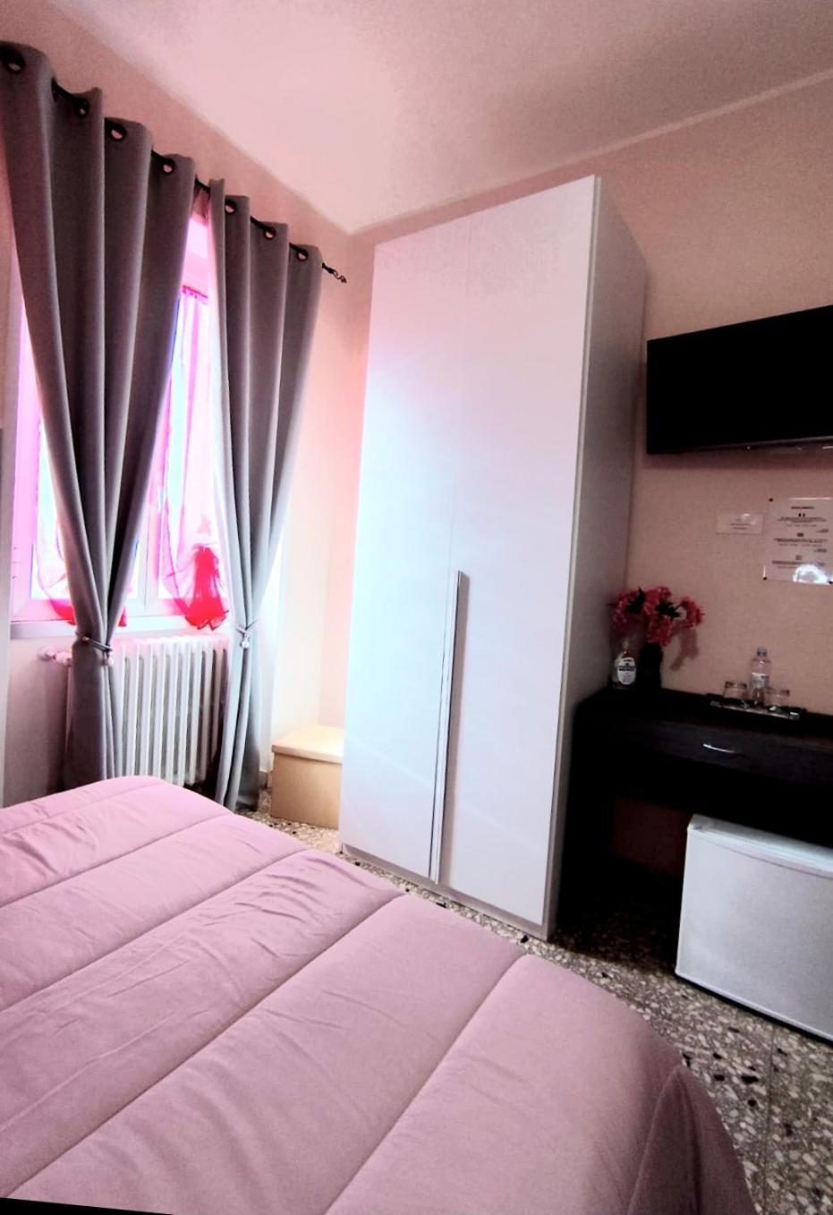 Bed And Breakfast Mamma Giuliana โรม ภายนอก รูปภาพ