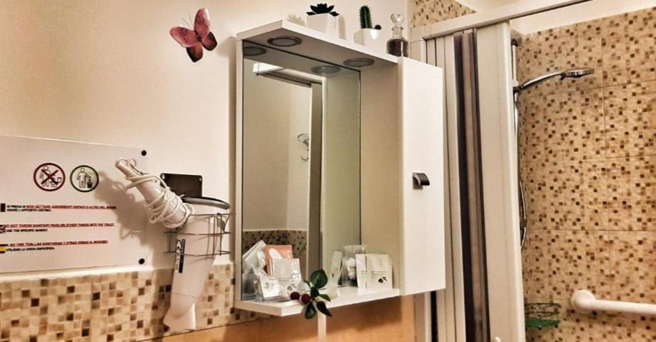Bed And Breakfast Mamma Giuliana โรม ภายนอก รูปภาพ